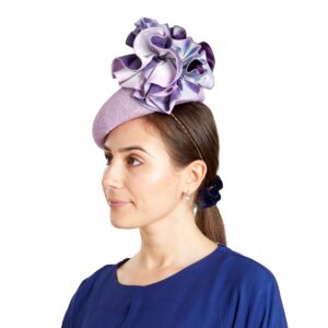 Louisa - in lilacs - Image 6