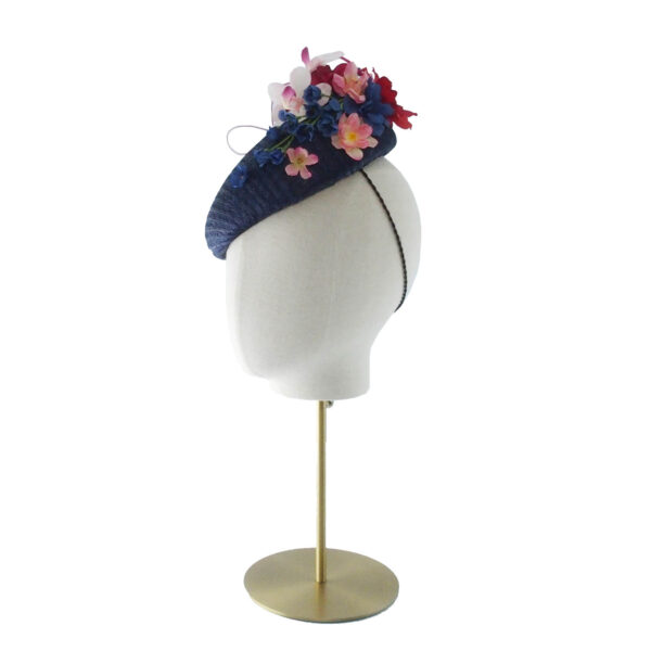 Carla beret in navy - Image 5